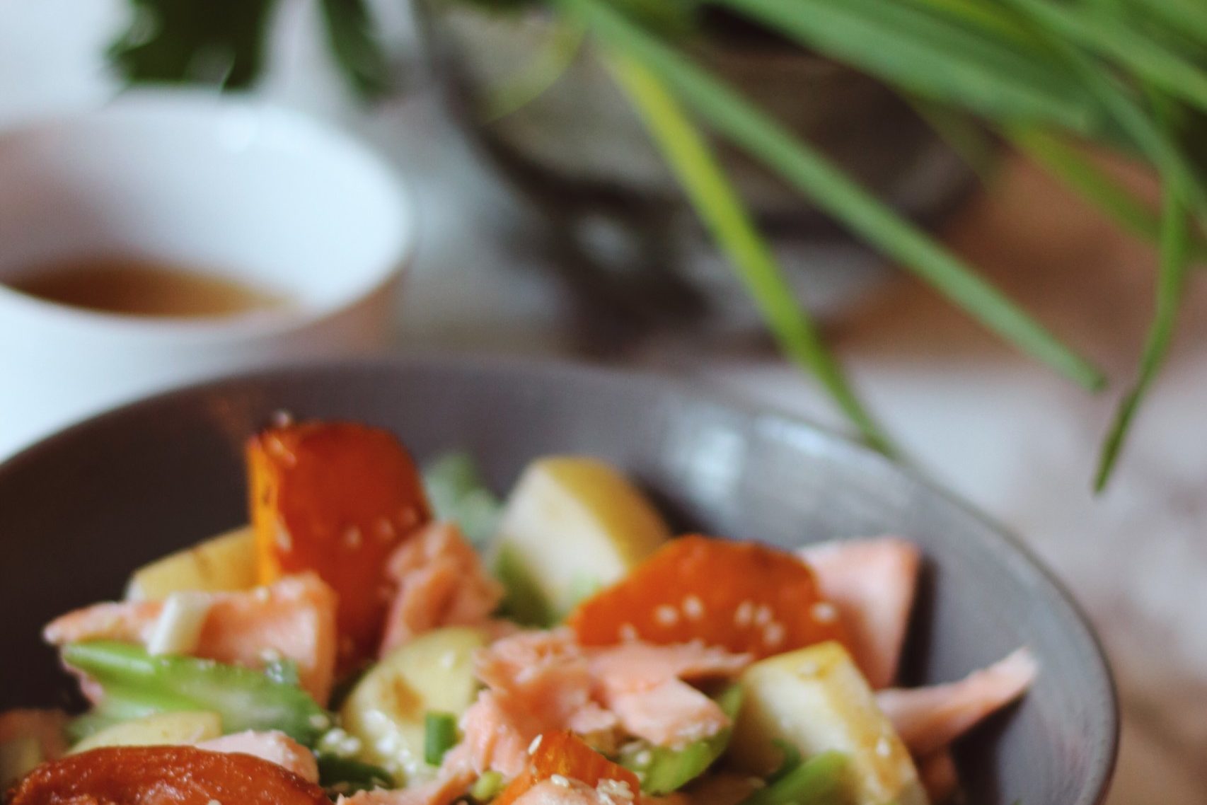 Salade de saumon rôti, nashi et patates douces