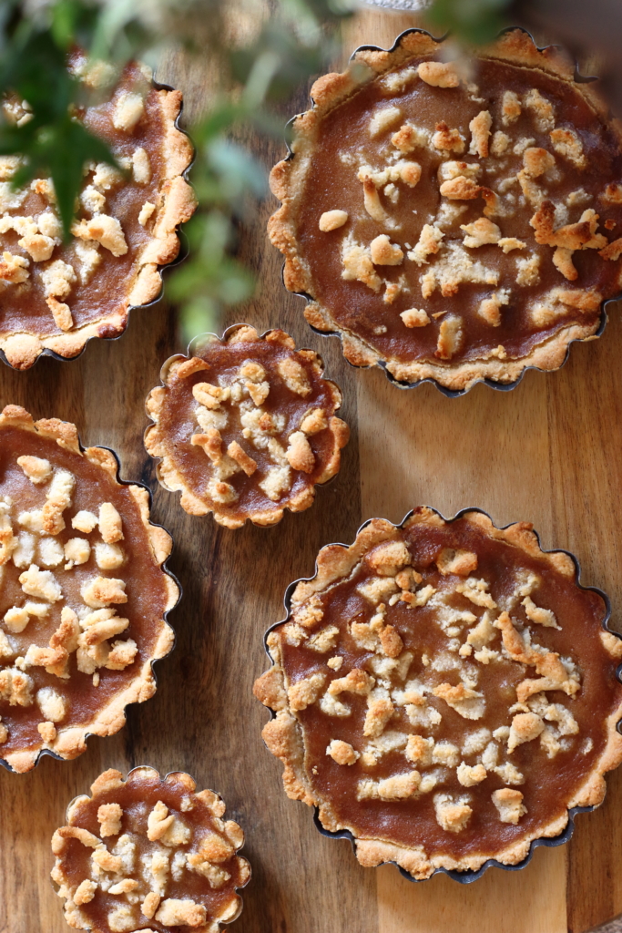 Almond & Medjool date Tart