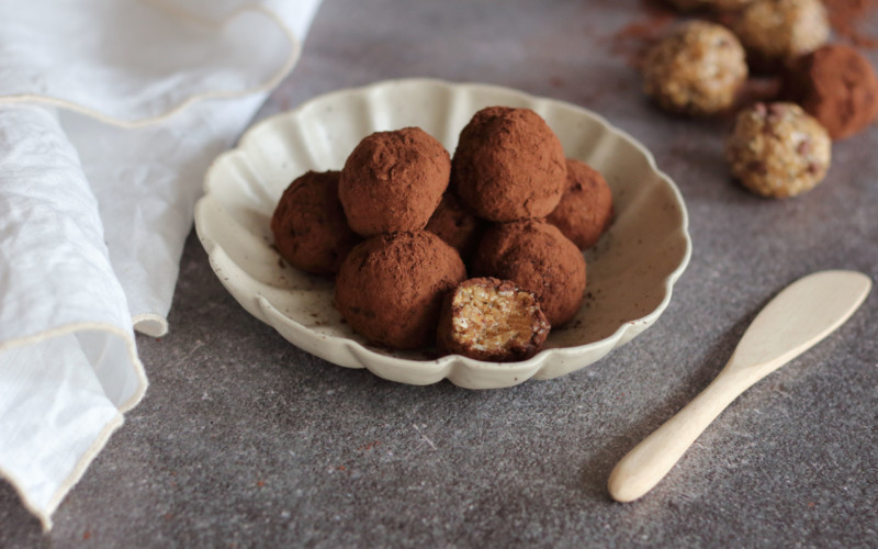 IMG_9420_retouche tahini protein energy balls